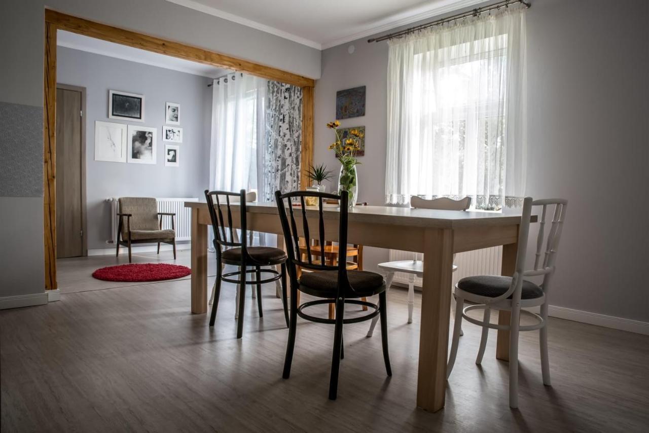 Dzikowka Villa Dzikow Stary Exteriör bild